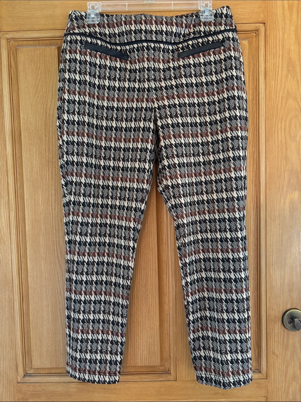 Women’s Houndstooth Print Pull-On Pants - Black Brown Tan